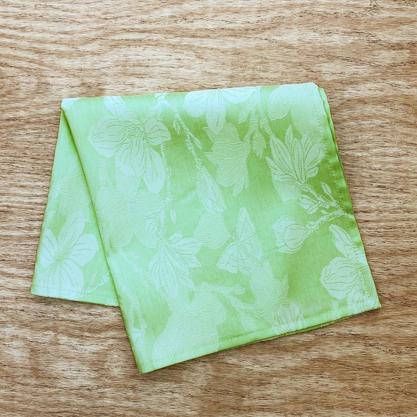 CAIT CHAPMAN HOME COLLECTION Spring Summer Botanic Garden Themed Jacquard Woven Tablecloth (70"x108" Tablecloth, Cantaloupe)